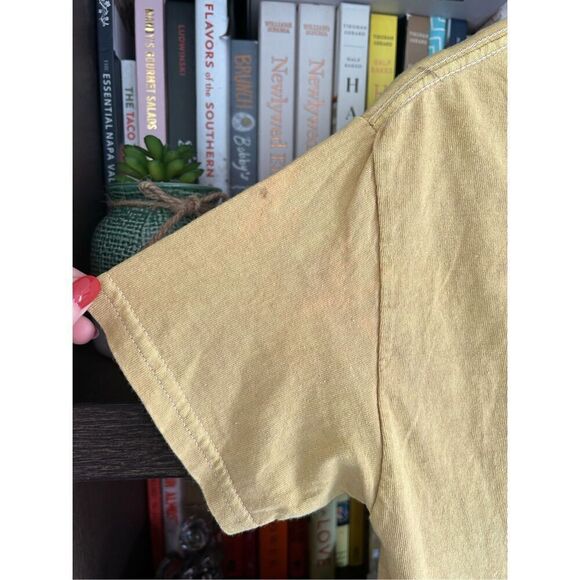 🐿️ NWOT Nirvana Yellow Mineral Wash Graphic Short Sleeve Tee Unisex Small - Picture 4 of 7